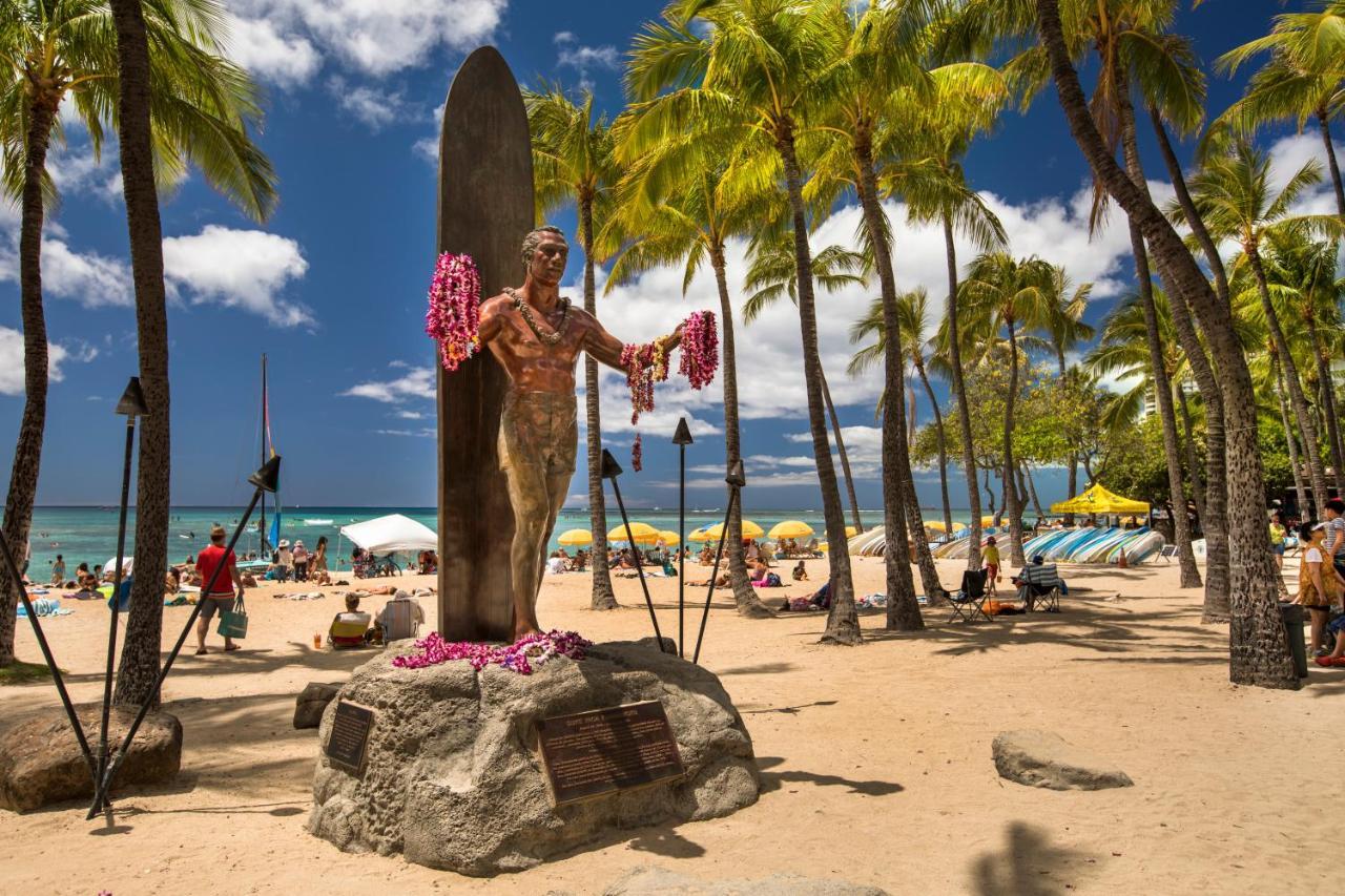 & Ocean Views 1br, Steps From Waikiki & Free Parking! Apartamento Honolulu