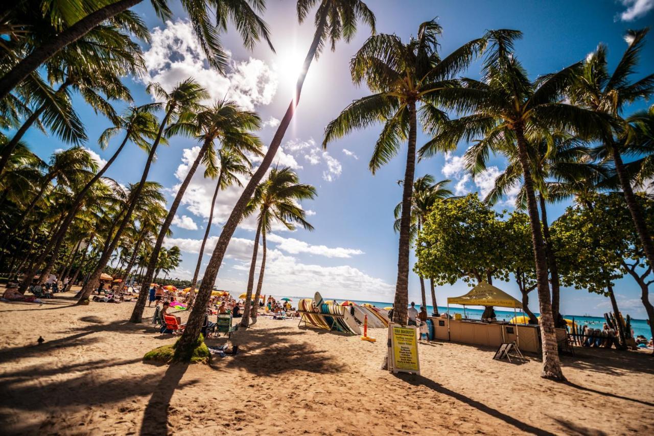 & Ocean Views 1br, Steps From Waikiki & Free Parking! Apartamento Honolulu