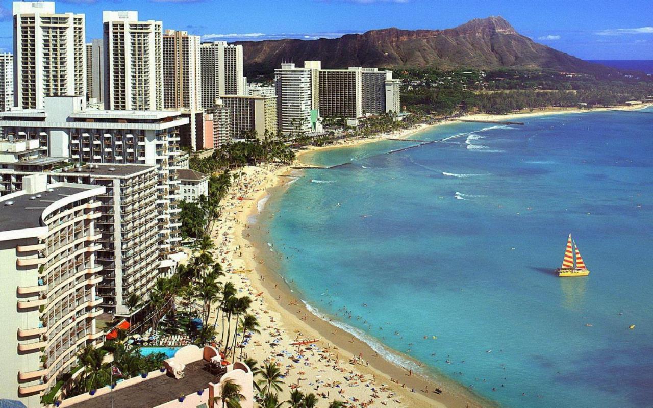 Apartamento & Ocean Views 1br, Steps From Waikiki & Free Parking! *