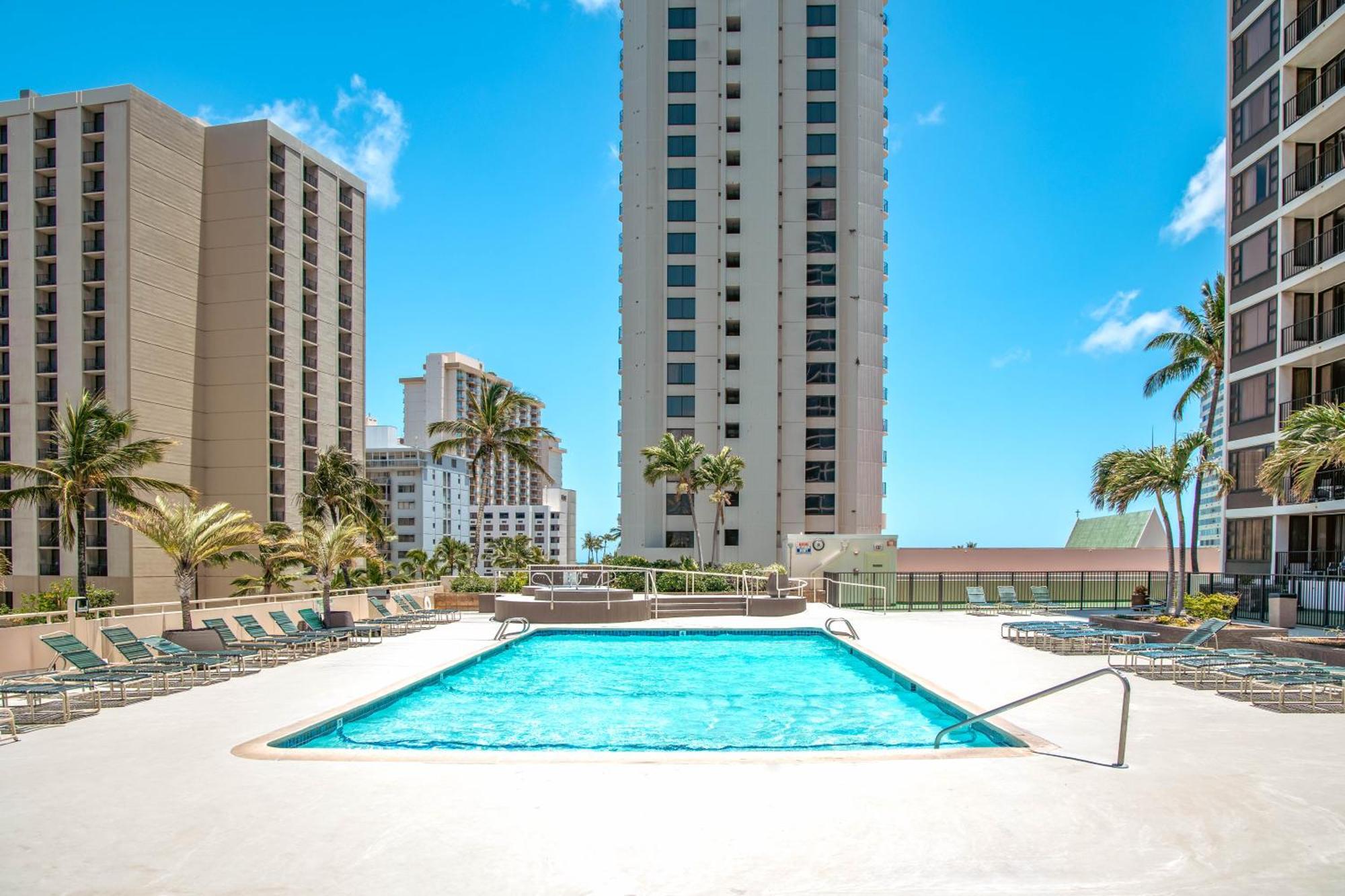Apartamento & Ocean Views 1br, Steps From Waikiki & Free Parking! Honolulu